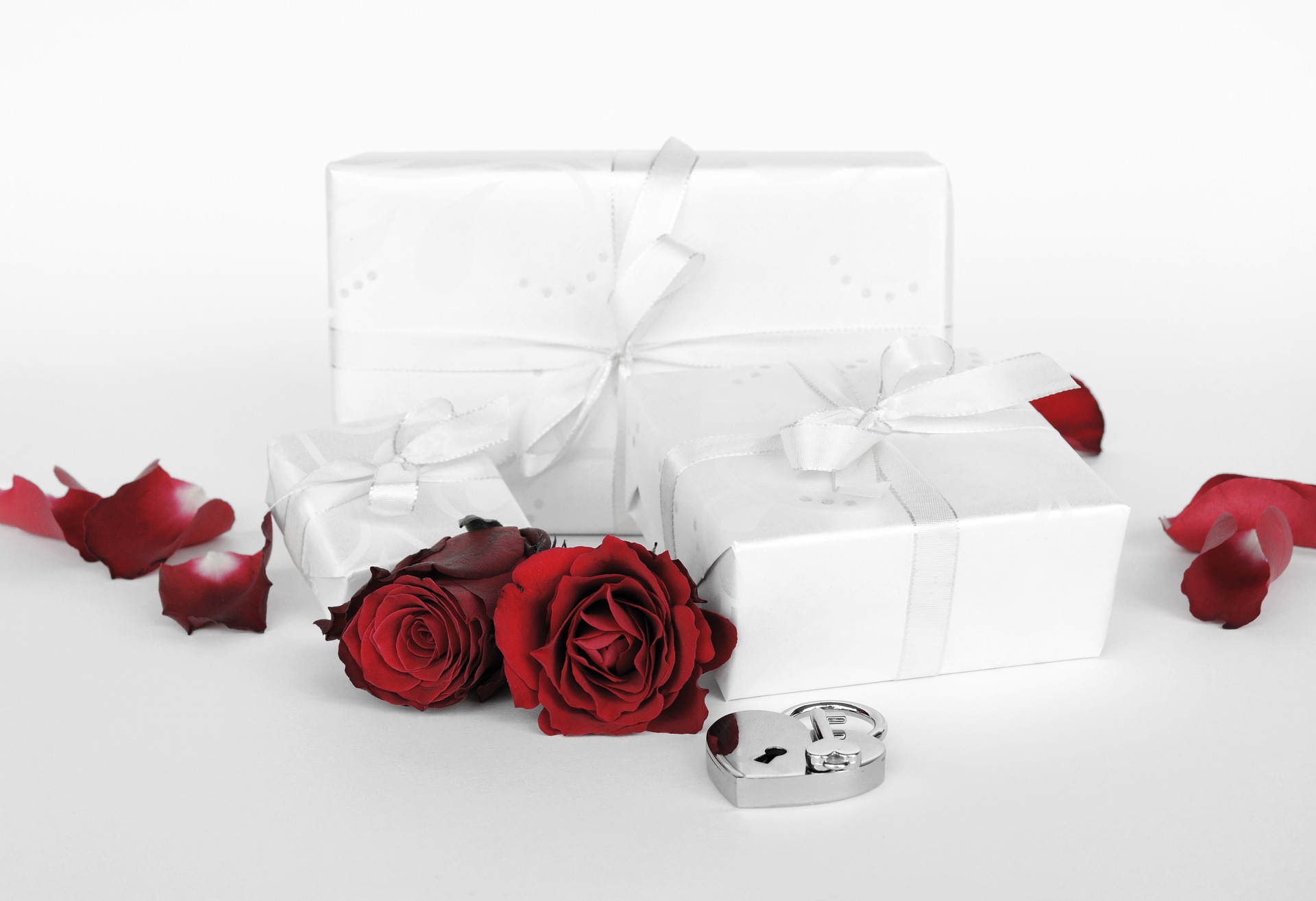 gift-2965844_1920
