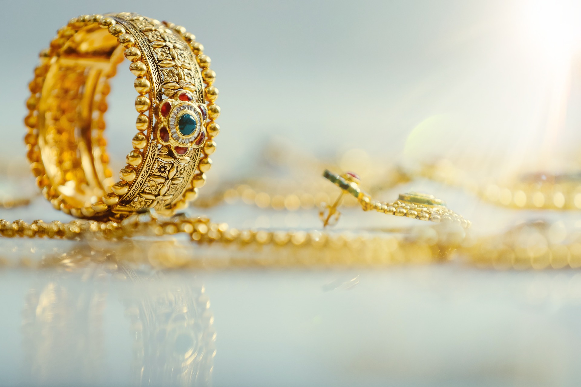 jewellery-3968328_1920